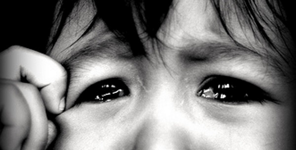 Article : &laquo; Des morts t&eacute;l&eacute;charg&eacute;es &raquo; : quand les r&eacute;seaux sociaux nous servent des vid&eacute;os de massacres en diff&eacute;r&eacute;